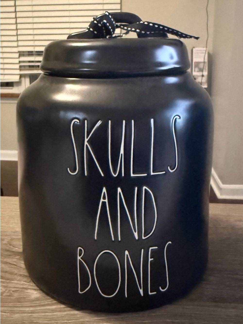 Rae Dunn Large Cookie Jar